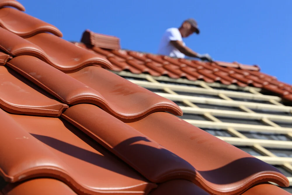 Aislar el tejado: Cómo mejorar la eficiencia energética de tu vivienda